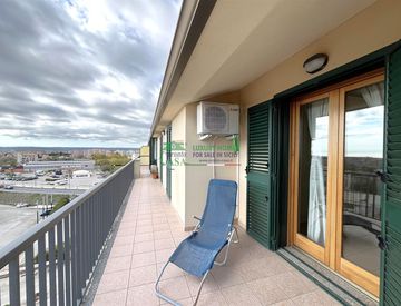Terrazza - Attico, mansarda in Vendita in Strada Statale 115 31 a Modica