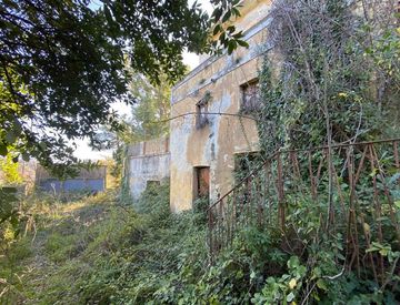 Foto 1 di 5 - Rustico, casale in Vendita in zona Pontegrande a Catanzaro