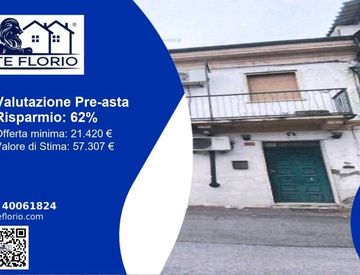 Foto 1 di 13 - Trilocale in Vendita in Via Giuseppe Mazzini 1 a Asigliano Vercellese