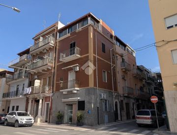 Foto 1 di 20 - Bilocale in Vendita in Via Carlo Russo 2 a Margherita di Savoia