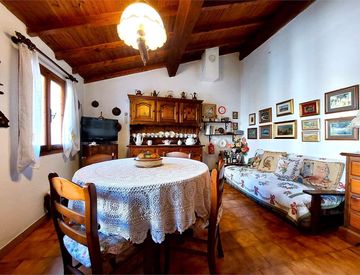 Soggiorno - Casa indipendente in Vendita in Via Madonnetta 7 a Mendatica