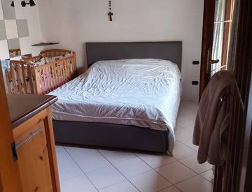 Camera da letto - Casa indipendente in Vendita in Via molino a San Biagio della Cima
