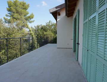 Terrazza - Villa in Vendita in Strada Mergai a Vallebona