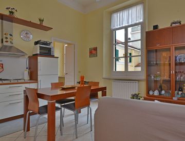 Soggiorno - Trilocale in Vendita in Via Genova 78 a Diano Marina