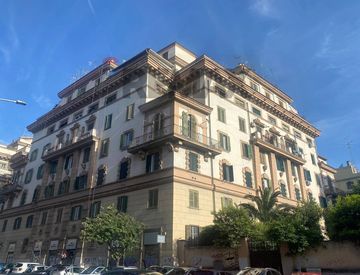 Vista - Trilocale in Vendita in Via Terni 22 a Roma