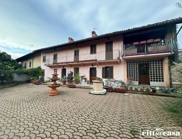 Facciata - Rustico, casale in Vendita a Verrua Savoia