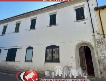 Vista - Bilocale in Vendita in Via Cavour a Prato