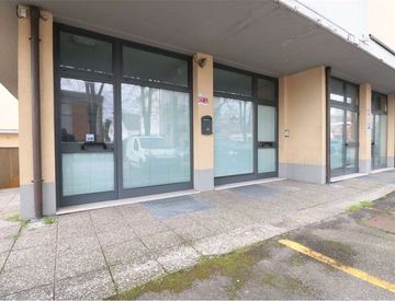 Vista - Locale commerciale in Vendita in Via A. Manzoni 42 F a Carpi