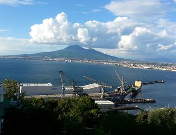 Foto 1 di 21 - Trilocale in Affitto in Via Castello a Castellammare di Stabia
