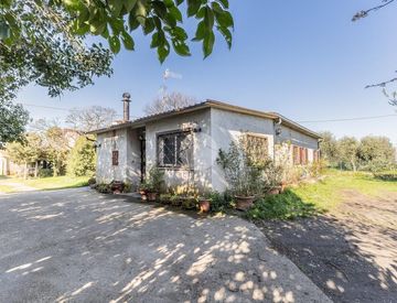 Facciata - Casa indipendente in Vendita in Via Flaminia 79 a Civita Castellana