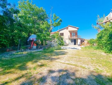 Facciata - Casa indipendente in Vendita in Contrada Colle Marconi a Bucchianico