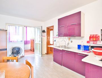 Cucina - Trilocale in Vendita in zona Cappuccini a Vercelli
