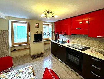 Cucina - Bilocale in Vendita in Via Grande a Molini di Triora