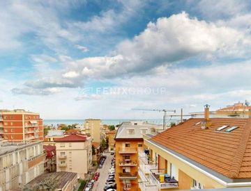 Foto 1 di 42 - Appartamento in Vendita in Viale Alcide De Gasperi 51 a San Benedetto del Tronto