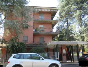 Facciata - Trilocale in Vendita in Via Leon Battista Alberti 32 a Voghera