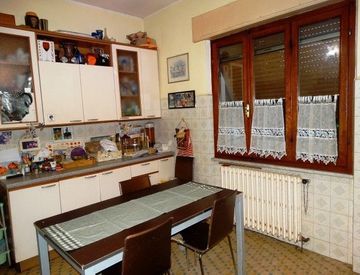 Cucina - Casa indipendente in Vendita in zona Crociata a Sarzana