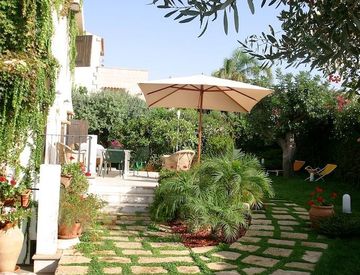 Giardino - Casa indipendente in Vendita in zona Marina di Ragusa a Ragusa
