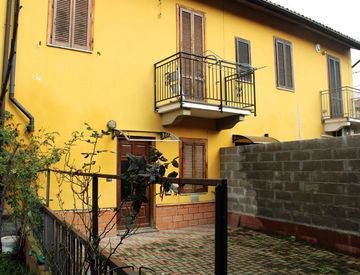 Foto 1 di 17 - Villetta a schiera in Vendita in Via Trento 3 A a Costanzana