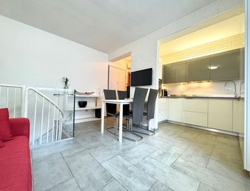 Soggiorno - Quadrilocale in Vendita in Via Claudia Augusta 41 a Bolzano
