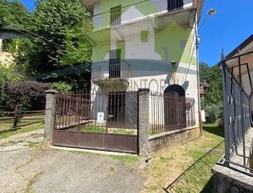 Foto 1 di 11 - Casa indipendente in Vendita in Frazione Valmonfredo a Cellio con Breia