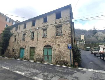Foto 1 di 21 - Rustico, casale in Vendita in Via Lorenzo Lucifredi a Borghetto d'Arroscia