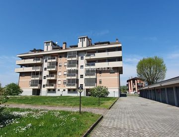 Foto 1 di 18 - Bilocale in Vendita in Via dei Giusti a Lacchiarella