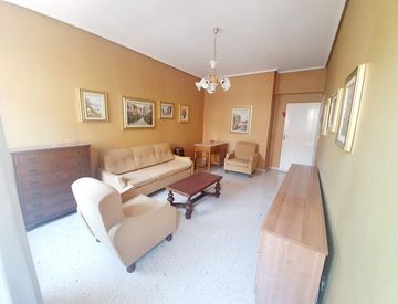 Soggiorno - Quadrilocale in Vendita in Via Sacerdote di Giacomo a Ragusa