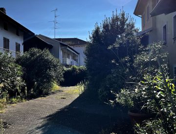 Foto 1 di 7 - Casa indipendente in Vendita in Via QUARTIERE 6 a Santhià