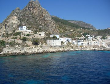 Foto 1 di 14 - Terreno edificabile in Vendita in MARETTIMO a Favignana