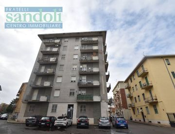 Foto 1 di 10 - Bilocale in Vendita in Via Pisa a Vercelli