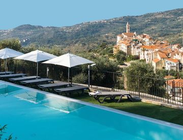 Piscina - Bilocale in Vendita in Via Imperia 5 a Civezza