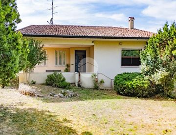 Facciata - Villa in Vendita in Via Francesca 116 a Rodigo