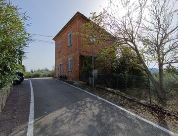 Foto 1 di 24 - Casa indipendente in Vendita in zona Rigomagno a Sinalunga