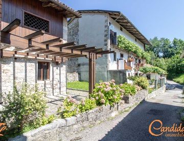 Facciata - Baita, bungalow, chalet, trullo in Vendita in Via Col Gentile 23 a Socchieve