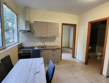 Cucina - Bilocale in Affitto in Via Colleverde 20 a Roma