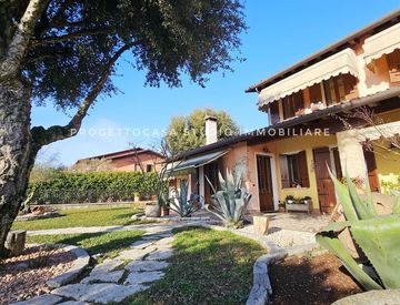 Facciata - Casa bifamiliare, trifamiliare in Vendita in Via dei Marcello 13 a Piombino Dese