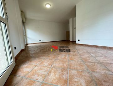 Stanza - Trilocale in Vendita in Via Franco Alfano 47 a Sanremo