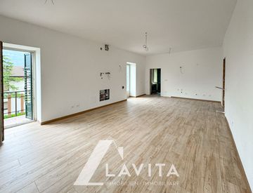 Stanza - Quadrilocale in Vendita in Via Principale a Egna