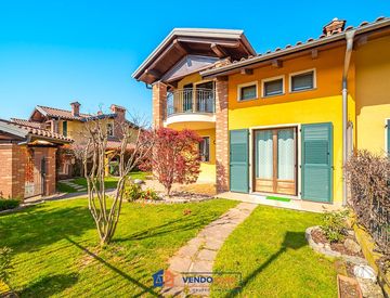 Facciata - Casa bifamiliare, trifamiliare in Vendita in Via Cervasca 45 a Cervasca