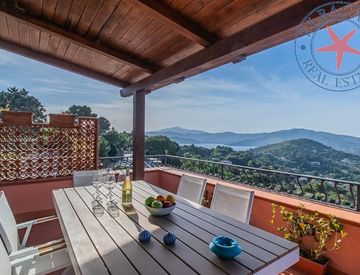 Terrazza - Appartamento in Vendita in zona Capo Perla-Gualdo-Naregno a Capoliveri