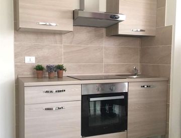 Cucina - Monolocale in Affitto in Via Colomba a Bassano del Grappa