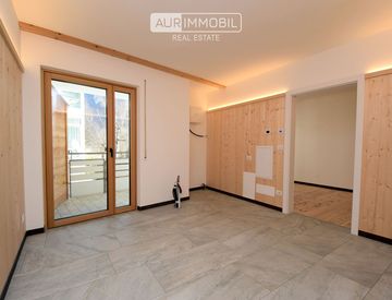Stanza - Bilocale in Vendita in Via Valle Aurina 2 a Campo Tures