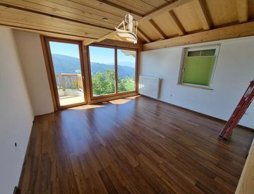 Terrazza - Casa indipendente in Vendita in Via Principale 43 a Nova Ponente
