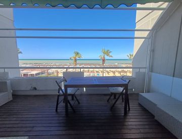 Terrazza - Bilocale in Vendita in Via Aldo Moro a Montesilvano