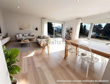 Soggiorno - Villa in Vendita in Via Caretti Fedele 1 a Varese