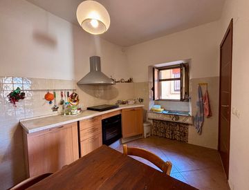 Cucina - Appartamento in Vendita in Vocabolo Santi Deu 47 a Todi