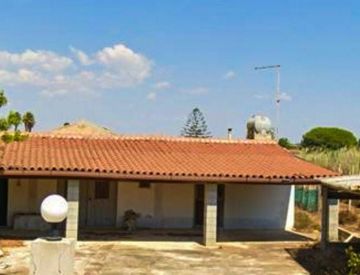 Foto 1 di 17 - Villa in Vendita in Via dei Gelsomini a Ispica