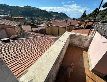 Terrazza - Rustico, casale in Vendita in Via Paolo Anfossi 3 a Taggia