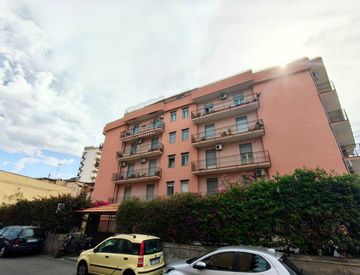 Vista - Trilocale in Vendita in Via Curia 130 a Catania