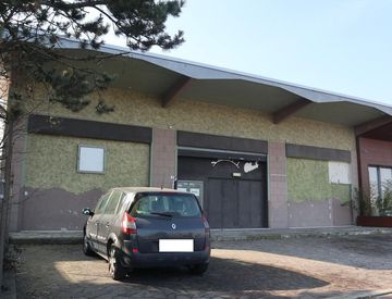 Facciata - Locale commerciale in Vendita a Pieve di Cento